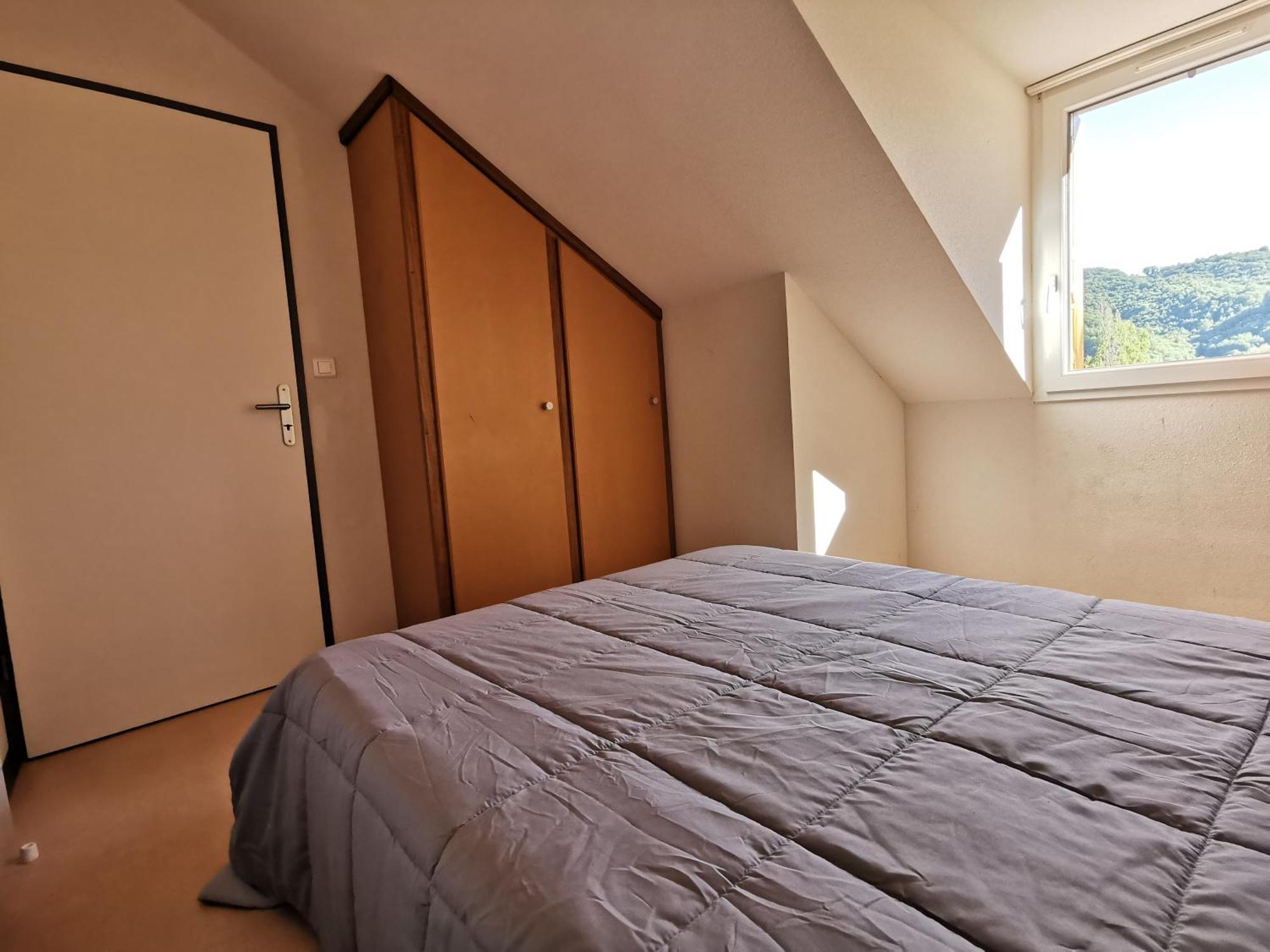 La Maison Bleue, Village Vacances, Piscine, Parking Saint-Geniez-dʼOlt エクステリア 写真