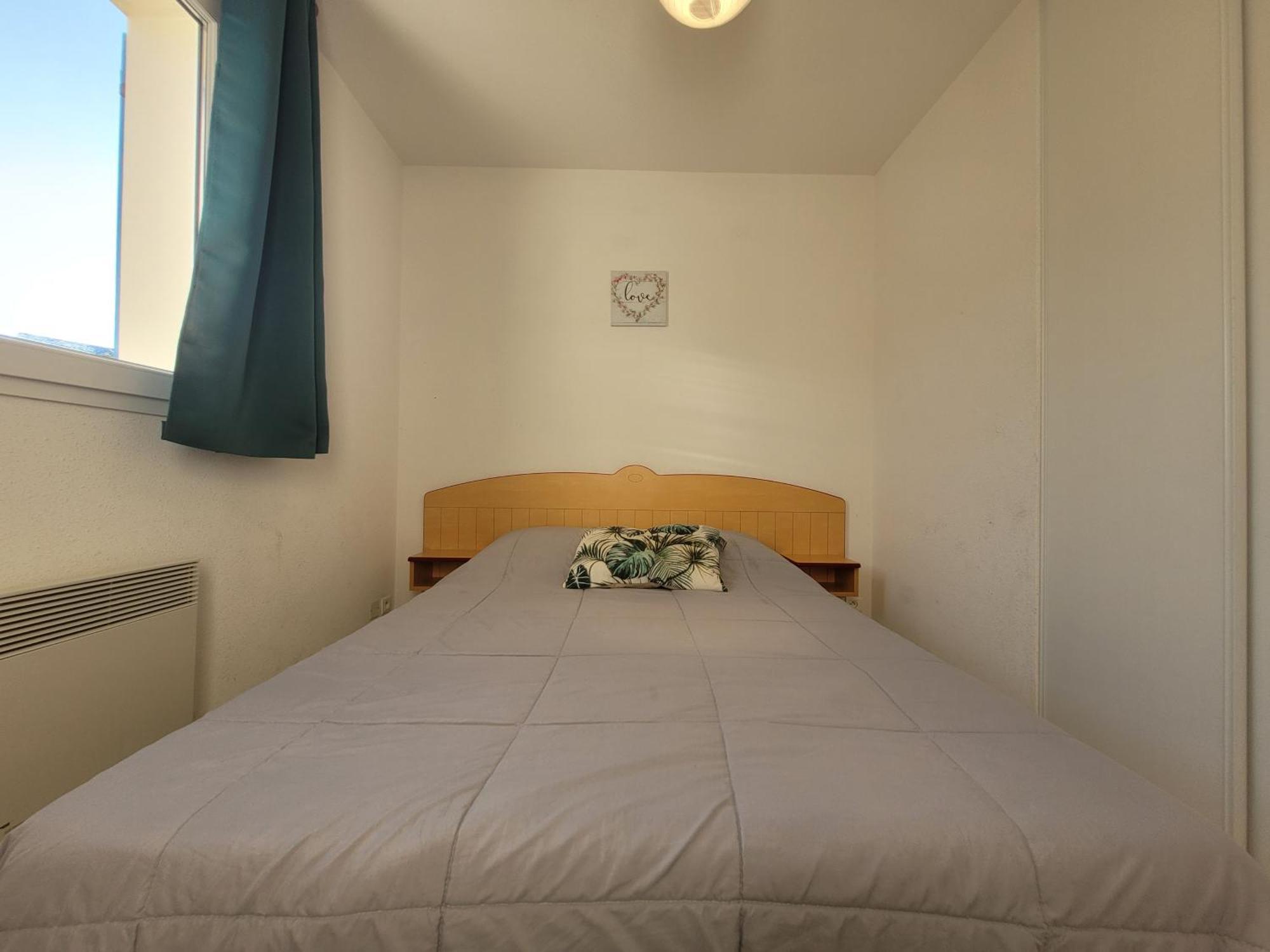 La Maison Bleue, Village Vacances, Piscine, Parking Saint-Geniez-dʼOlt エクステリア 写真